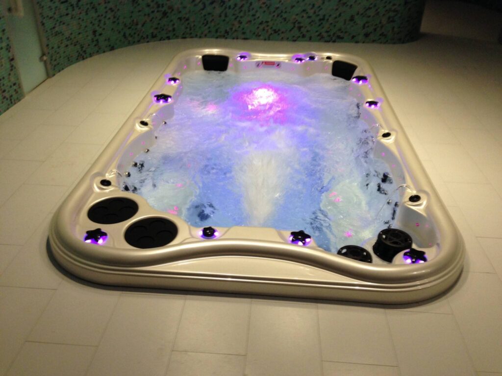 Vířivky Just Relax luxusní venkovni akce levně