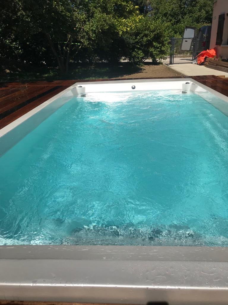 swim spa pool bazen a vířivka nejen na zahradu, zapuštěný nebo nadzemní, s protiproudem, celoroční.