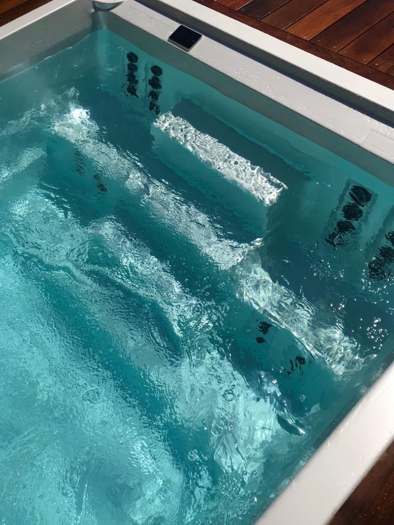 Bazén swim pool idol spa jen skelet jako laminátový bazén