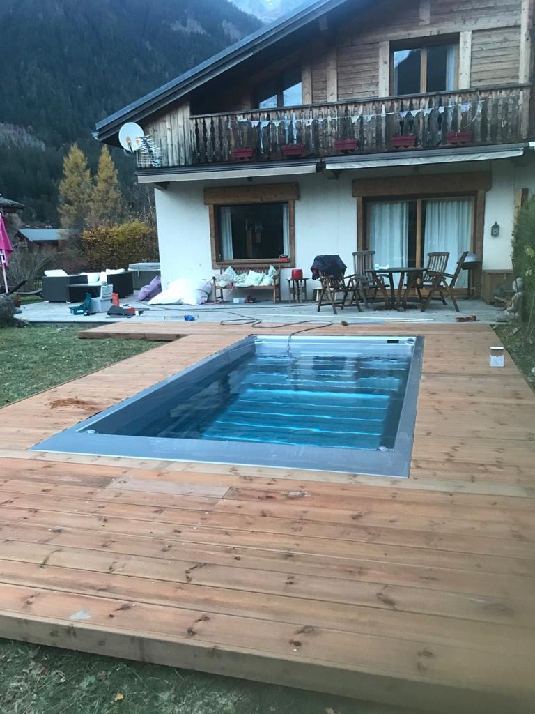 swim spa pool bazen a vířivka nejen na zahradu, zapuštěný nebo nadzemní, s protiproudem, celoroční i s pojízdné terasy.