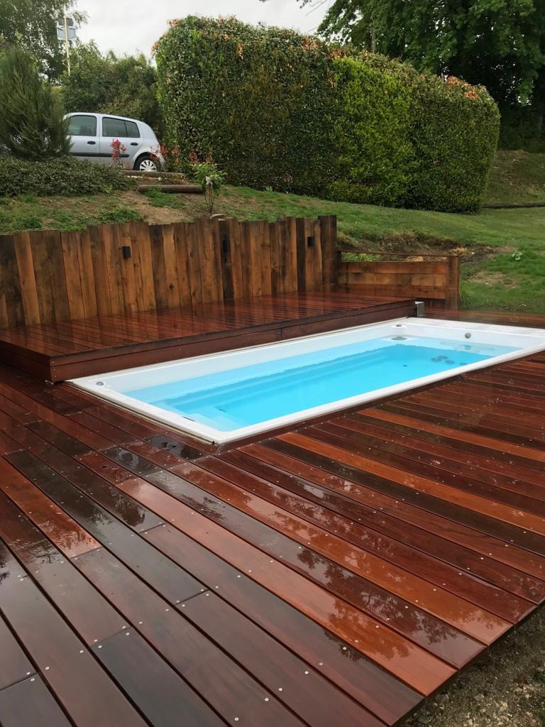 swim spa pool bazen a vířivka nejen na zahradu, zapuštěný nebo nadzemní, s protiproudem, celoroční. Pojizdna terasa