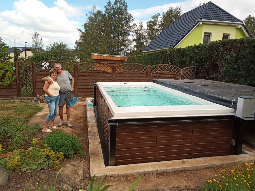 Bazén swim pool idol spa jen skelet jako laminátový bazén