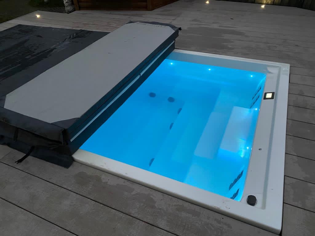 Bazén swim pool idol spa jen skelet jako laminátový bazén