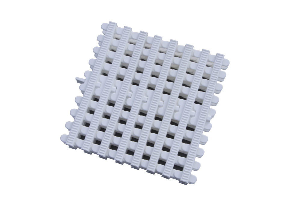 Přelivový roll-rošt pro veřejné bazény - Bílý - šířka 246 mm, výška 35 mm (43 ks/m)
